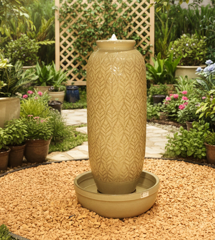 نافورة سيراميك بنقشة أوراق الشجر باللون البيج