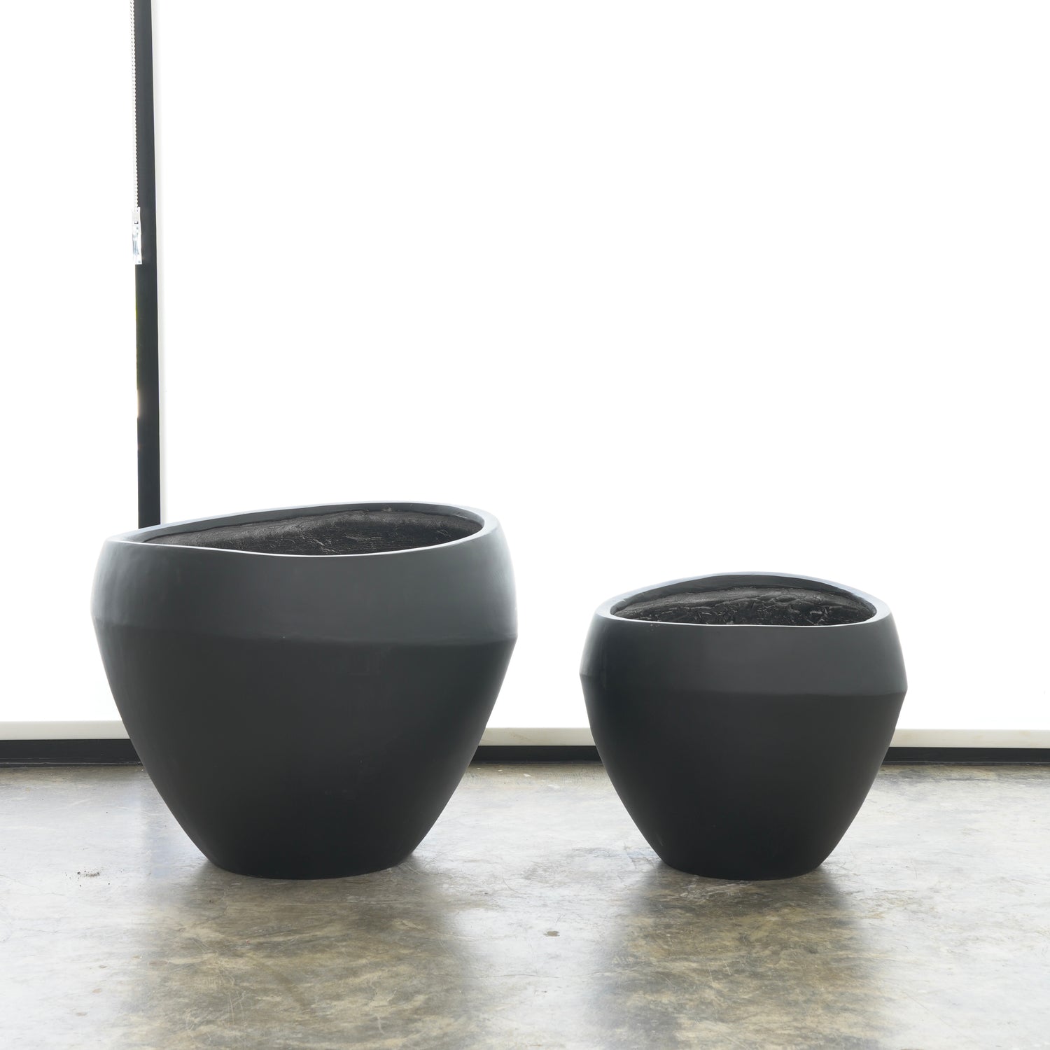 Curved Fiberglass Pot